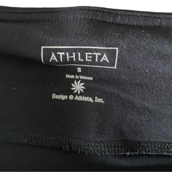 ATHLETA ‎ Power Kick Wide Leg Capris Leggings Black Size Small - Picture 8 of 11